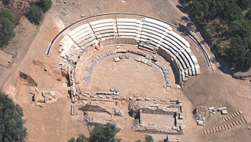 i-iliada-ksanazontaneuei-sto-arxaio-theatro-maroneias