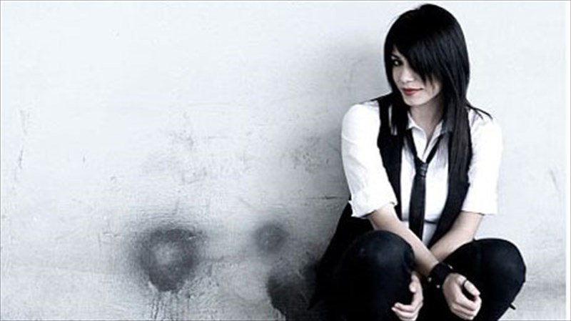 neanikos-aeras-sto-nueva-trova