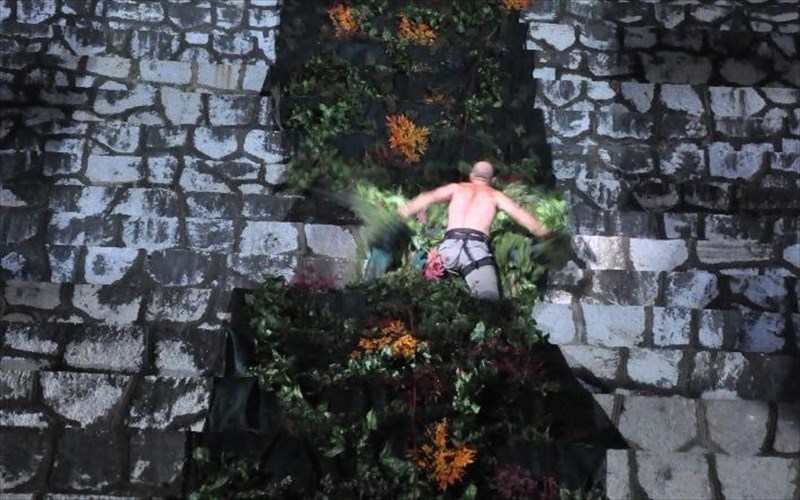 ellines-skinografoi-mas-kanoun-perifanous-stin-praga