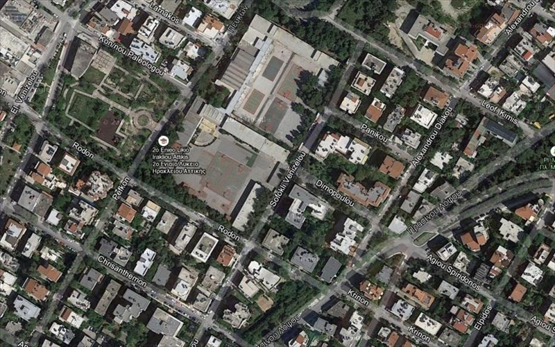 neighbour-hook-24-ores-sto-irakleio