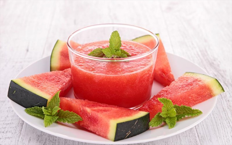 to-karpouzi-se-rolo-protagonisti-pou-sigoura-den-eixate-dokimasei