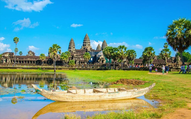 kapoioi-touristikoi-proorismoi-tou-eksoterikou-paramenoun-polu-oikonomikoi