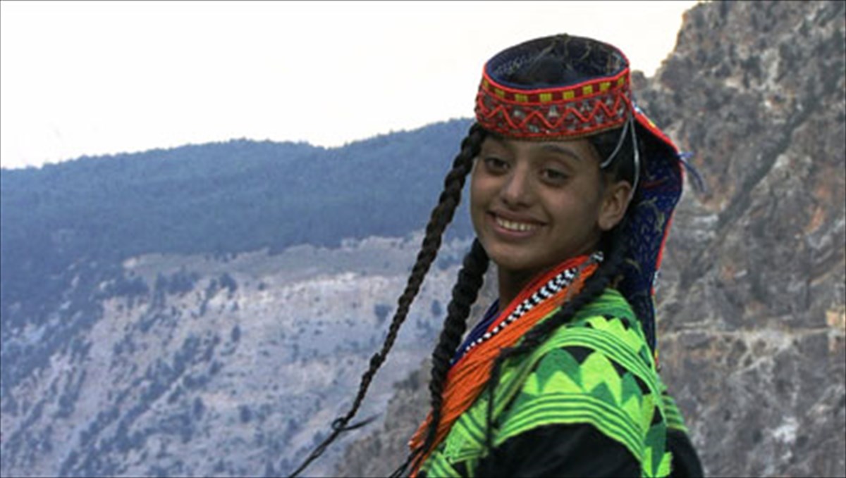 ena-ntokimanter-gia-tis-eleutheres-gunaikes-mias-arxaias-fulis-tou-kaukasou