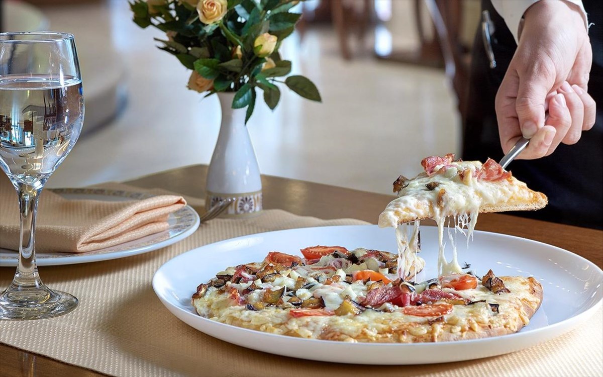 titania-pitsa-la-brasserie