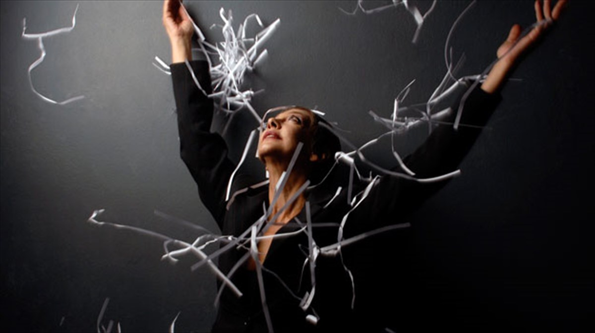 i-gertroudi-stain-kai-i-pali-tis-me-xrono-pali-tis-me-xrono