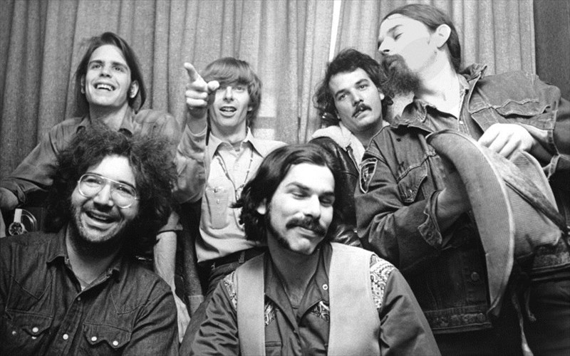 i-teleutaia-sunaulia-ton-grateful-dead