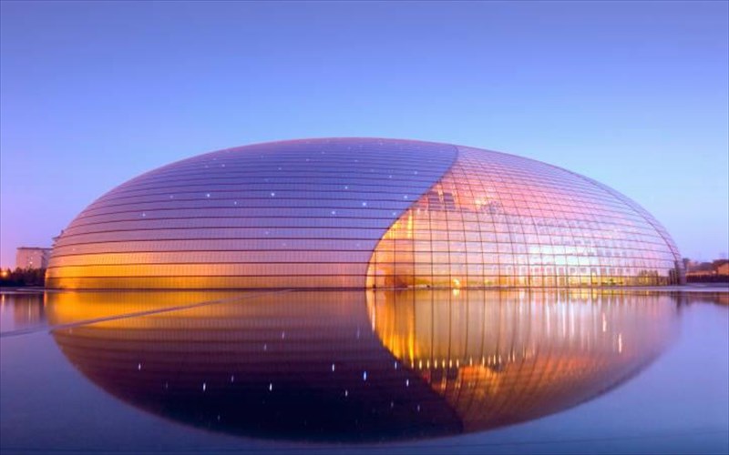 i-sugxroni-arxitektoniki-se-olo-tis-to-megaleio