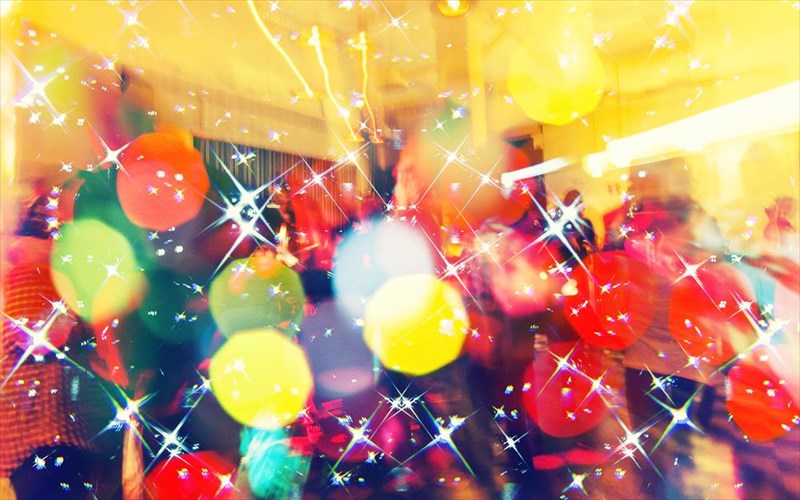 lets-twist-again-ston-pezodromo-tis-aeropagitou