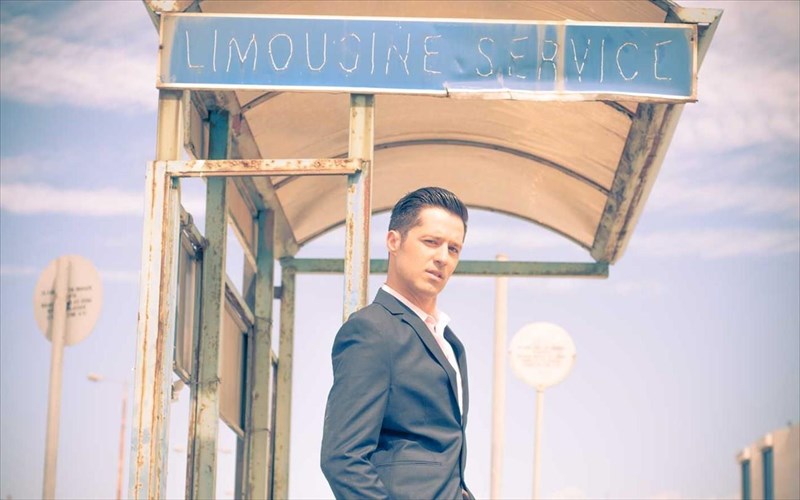 acoustic-live-me-ton-adam-tsarouxi