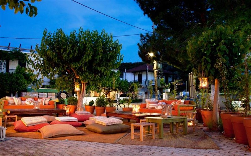 ta-nisiotika-stekia-otan-i-thalassa-anoiksei-tin-oreksi-thalassa-anoiksei-tin-oreksi