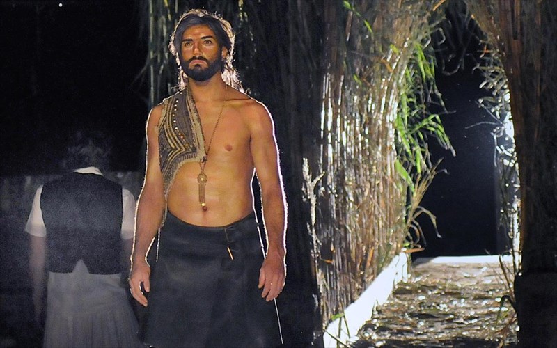 o-aias-erxetai-sto-theatro-braxon