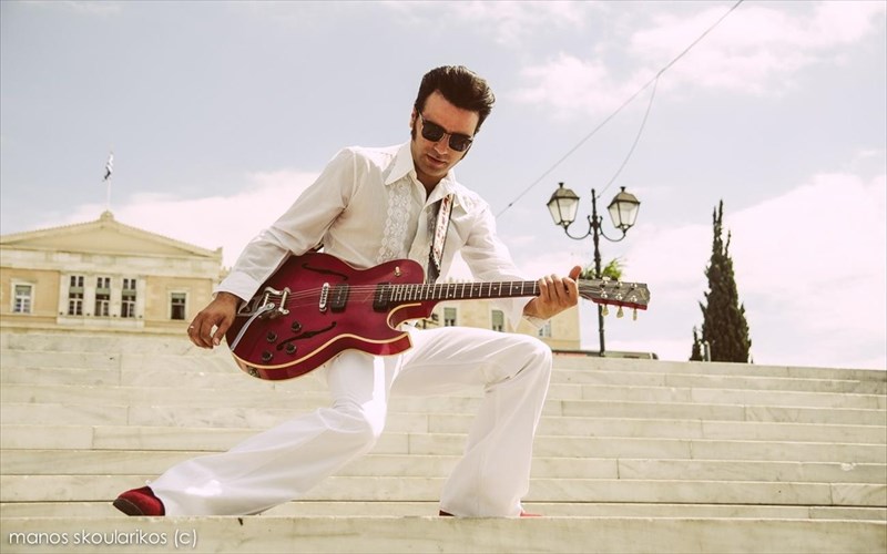 o-sosias-tou-elvis-gia-mia-emfanisi-stin-athina