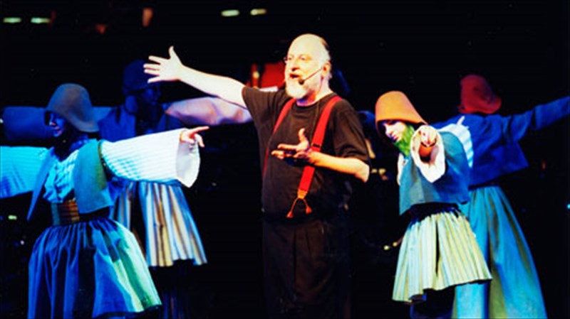 o-nionios-me-ton-aristofani-sto-irodeio