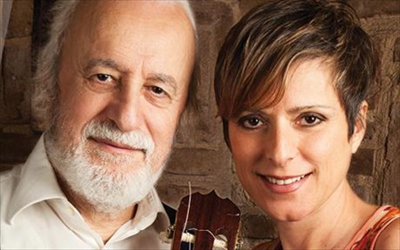 mauroudis-kai-moutsatsou-apokaluptoun-ta-mustika-tis-limnis