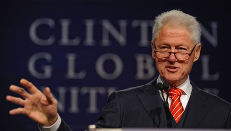 o-mpil-klinton-proteinei-luseis-gia-eksodo-apo-tin-krisi