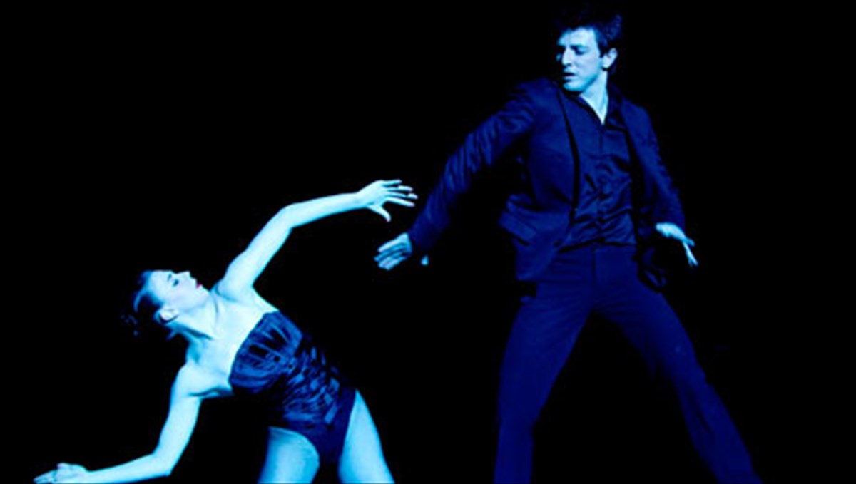 korufaioi-ermineutes-se-xoreutiko-theama-upsilon-taxutiton