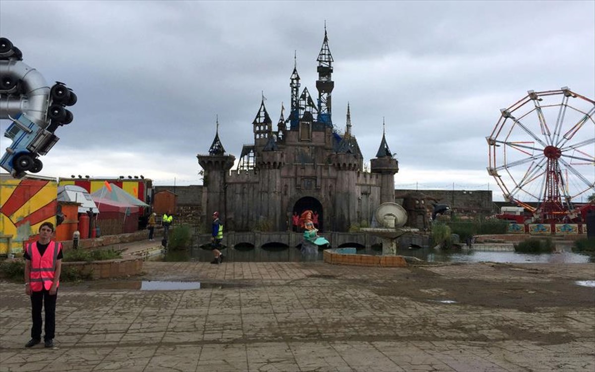 dismaland-3