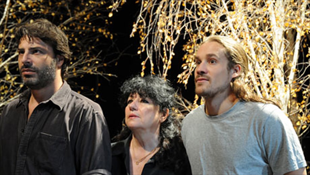 to-gala-tou-basili-katsikonouri-parousiazetai-me-ton-thiaso-tis-annas-bagena