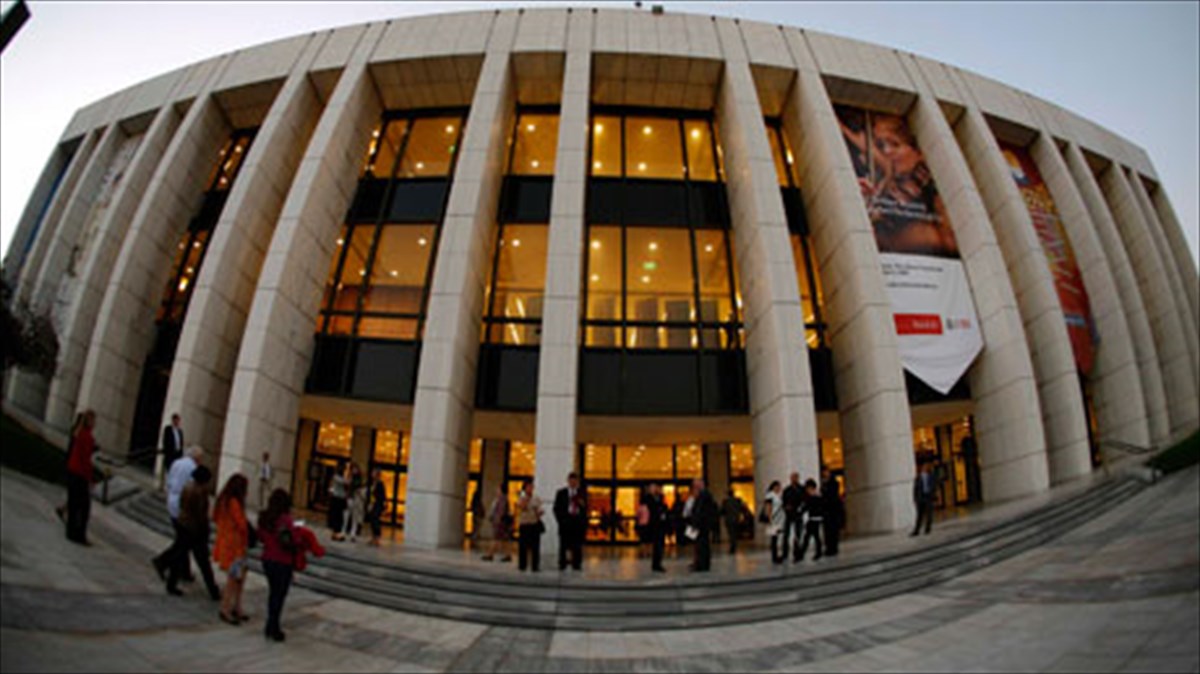 to-megaro-mousikis-ginetai-21-eton-kai-etoimazetai-gia-enan-dunato-xeimona