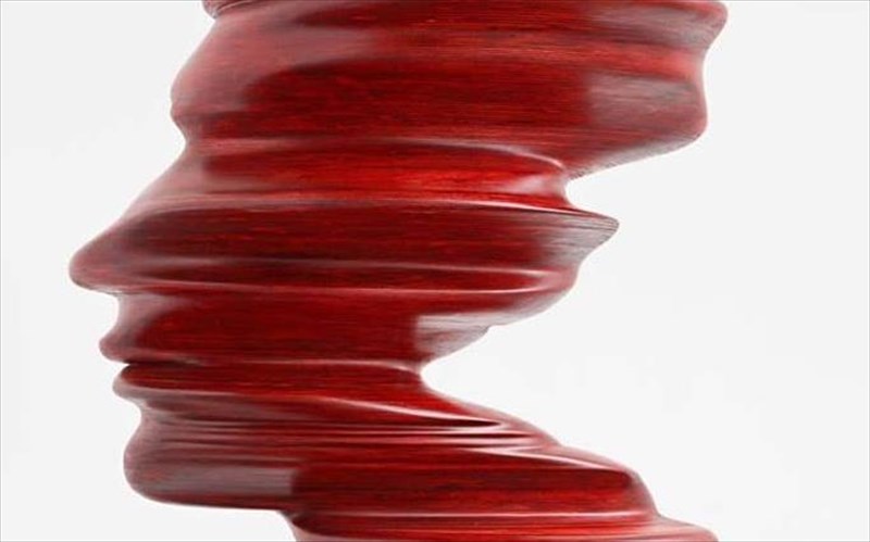 o-gluptis-tony-cragg-apo-to-liberpoul-sto-mpenaki