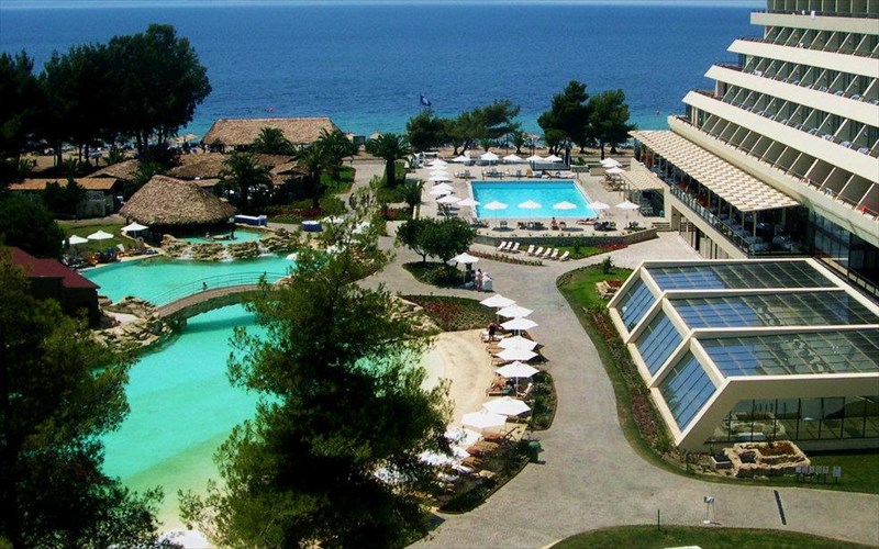 ta-ksenodoxeia-tis-elladas-kerdisan-entuposeis-kai-brabeia-sta-world-travel-awards-2015