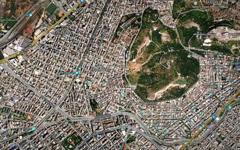 neighbour-hook-sta-petralona