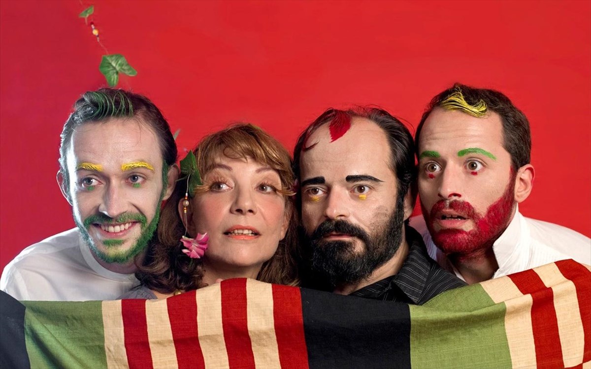 mia-imera-sto-theatro