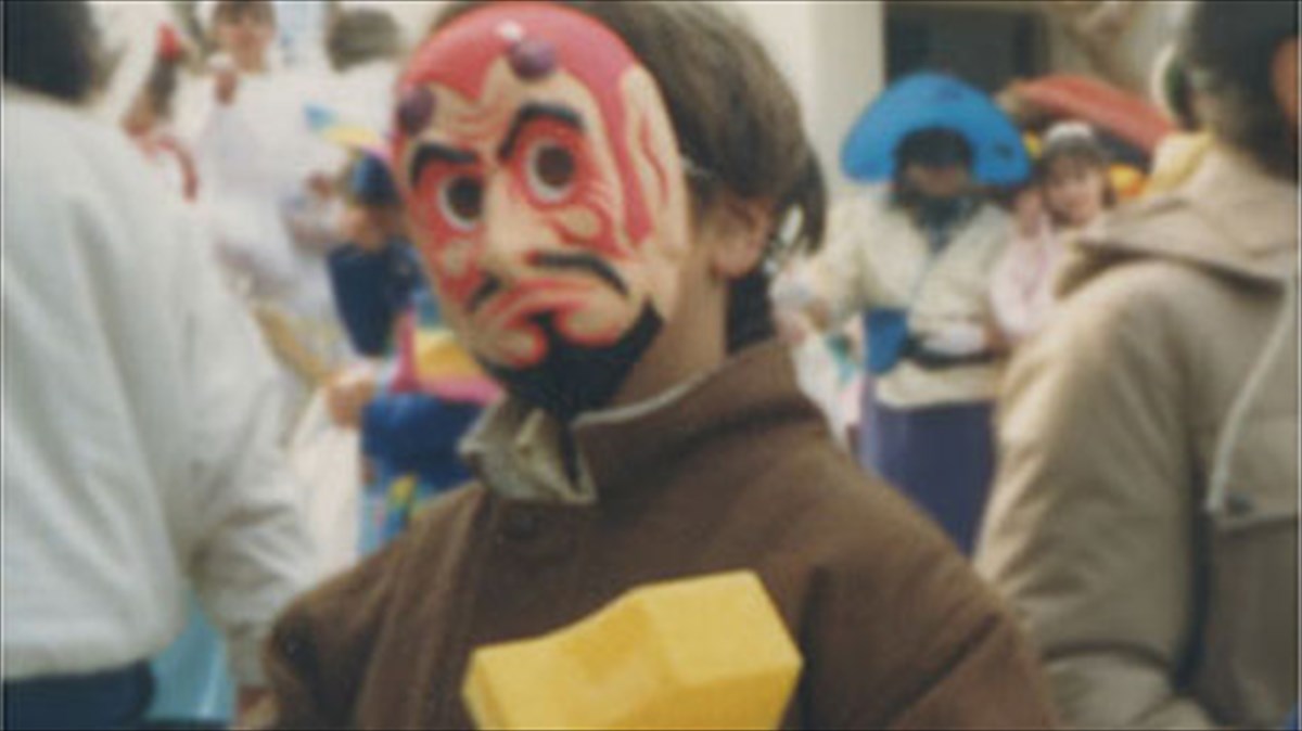 diskokritiki-iliotherapeia-the-boy