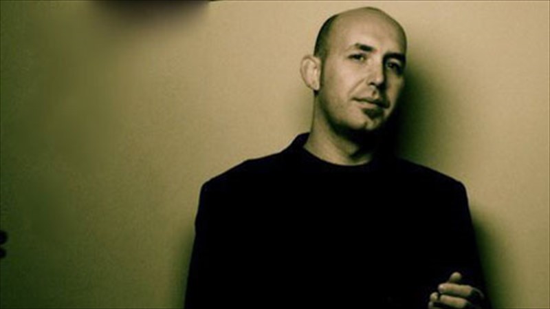 ta-bradina-rantebou-sto-bios-sunexizontai