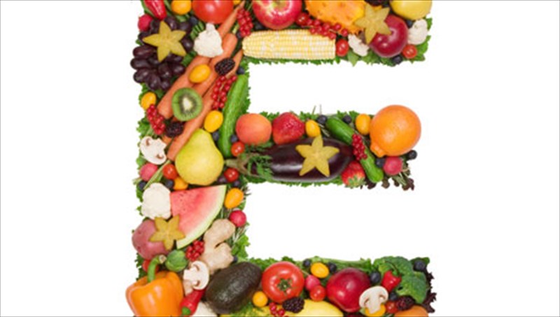 bitamini-e-pos-boithaei-tin-ugeia-mas-kai-ti-prokalei-i-elleipsi-tis-elleipsi-tis