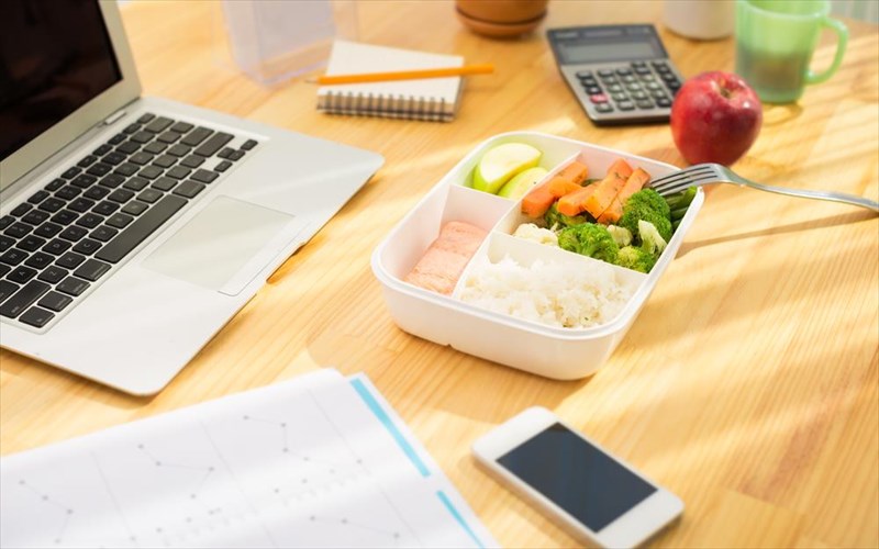 i-eidikos-proteinei-diatrofiko-plano-gia-osous-ergazontai-polu