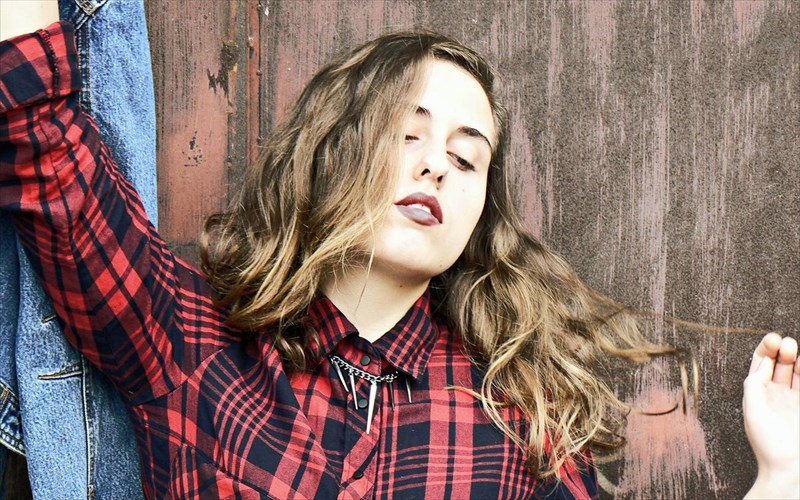 akousame-to-ntempouto-almpoum-tis-aretis-kosmidou