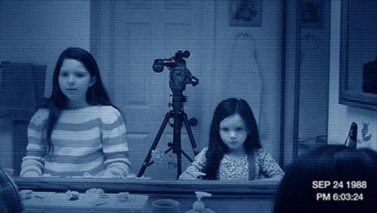 paranormal-activity-3-deite-pos-ksekinisan-ola