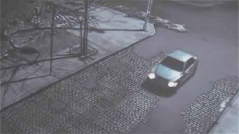 taksidi-makria-se-topia-skoteina