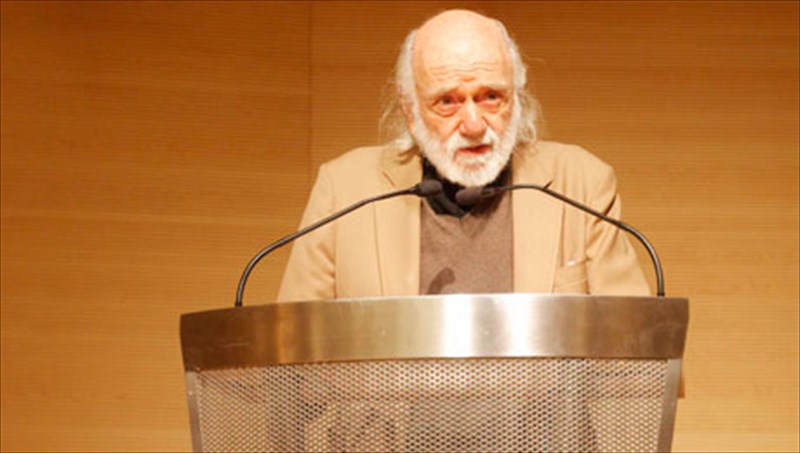 o-nanos-balaoritis-giortazei-ta-enenikosta-tou-genethlia