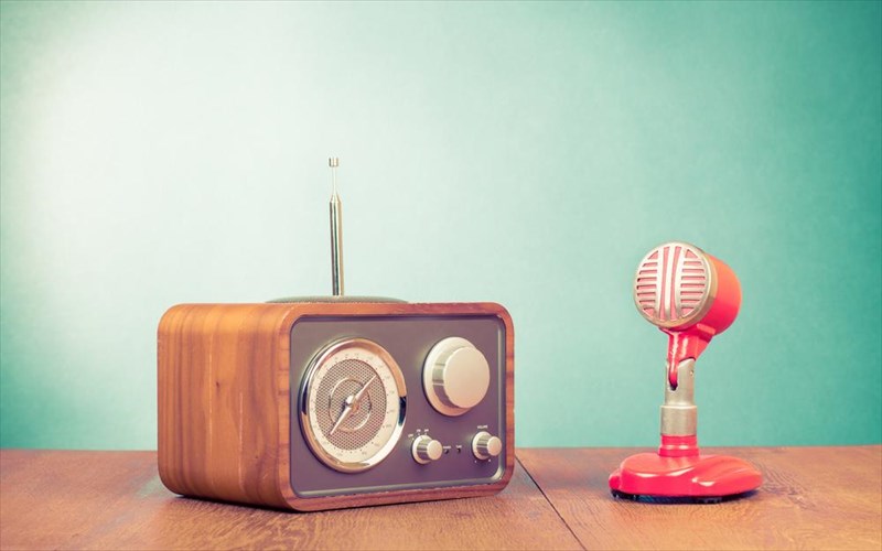thes-na-gineis-radiofonikos-paragogos-to-trollradio-sou-dinei-tin-eukairia