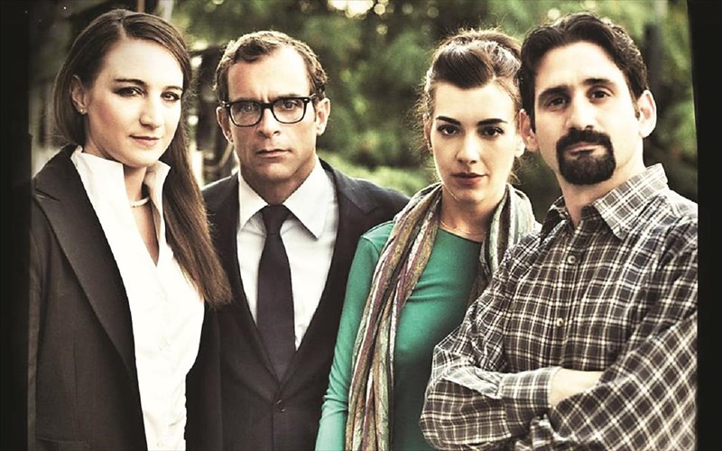 theos-tis-sfagis-kritiki-theatrou