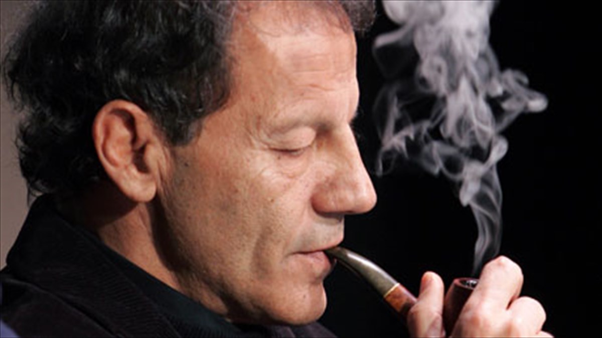 o-stauros-ksarxakos-me-ena-afieroma-se-megalous-ellines-sunthetes-kai-poiites-sto-pallas