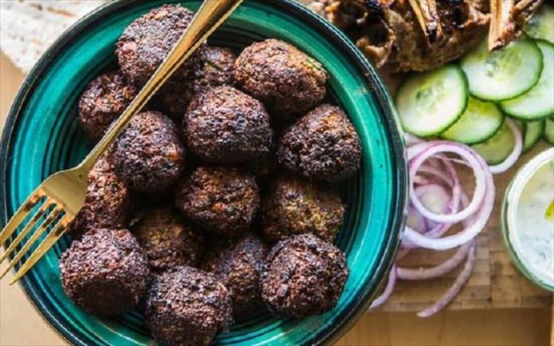 mezedes-apo-ti-mesi-anatoli-sti-thessaloniki