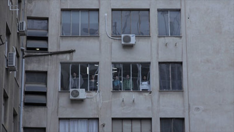 spectacle-se-anazitisi-tis-ousiastikis-epikoinonias