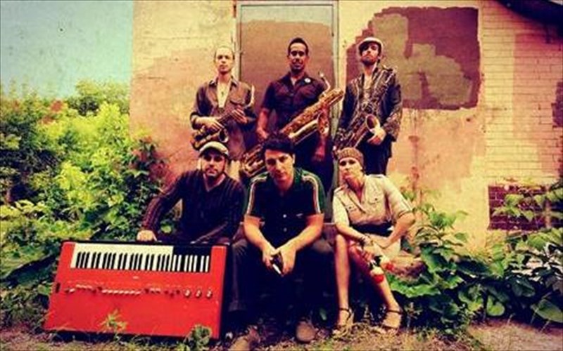 oi-souljazz-orchestra-apo-ton-kanada-sto-marousi