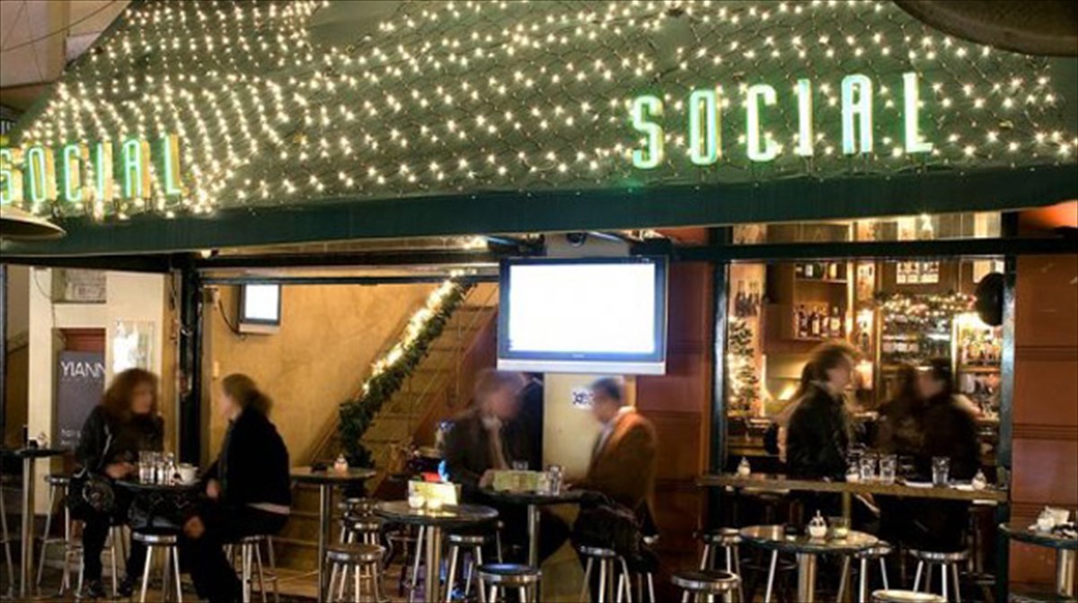 giaroz-poto-sto-social-de-luxe-stin-thessaloniki