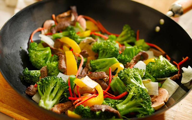 poies-trofes-trote-me-lathos-tropo