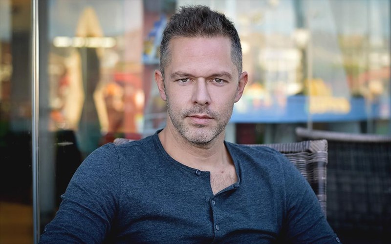 xristos-loulis-o-aeras-tis-texnis-einai-isos-to-pio-stathero-pragma-pou-uparxei-sti-zoi