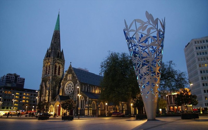 i-nea-zilandia-proigeitai-sti-maxi-anadeiksis-tis-kaluteris-xoras-tou-kosmou