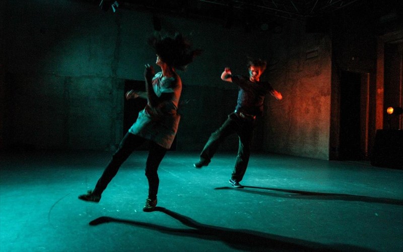 i-omada-experimentální-prostor-nod-apo-tin-praga-sti-stegi