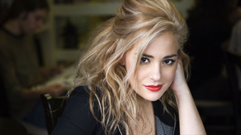 natassa-mpofiliou-ta-pio-oraia-pragmata-sti-zoi-erxontai-sugkuriaka-den-ta-sxediazeis