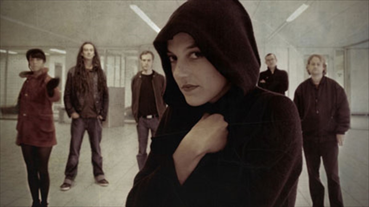 mia-sunaulia-bgalmeni-apo-kinimatografiki-aithousa