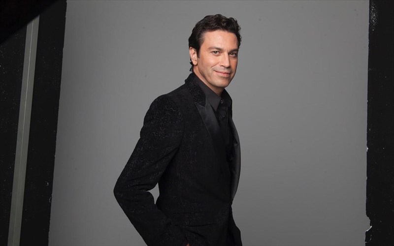 o-marios-fragkoulis-sto-theatro-pallas