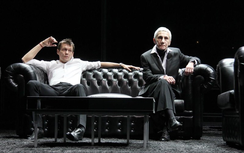 oi-karamazof-mia-parastasi-basismeni-sto-ergo-tou-fiontor-ntostogiefski